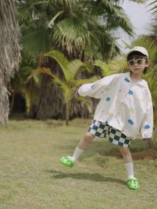 Crocs Kids CLASSIC I AM DINOSAUR CLOG: Green Dinosaur Claw & Antiskid Beach Shoes
