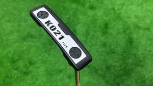 CRESTGOLF Golf Putter Clubs for Men & Women Right Handed - 3 Aiming Lines Rubber Grip Blade Putter for Indoor/Outdoor Training