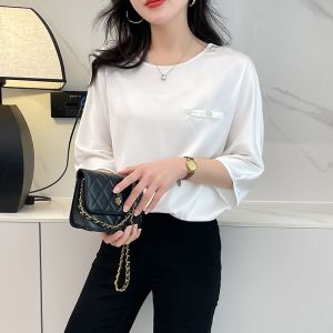 เสื้อยืดฤดูร้อนแขนสั้นเสื้อยืดซาตินกรดอะเซติกผ้าไหมน้ำแข็งของผู้หญิงเสื้อยืดรอบคอหลวมผู้หญิงชุดสูทด้านในตรงกันเสื้อผู้หญิง