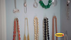 Command Clear Small Hooks 2pcs/Pack Holds up to 450g Home Office Keys Broom Calendar