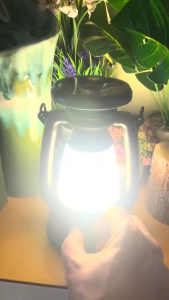 Lampu Lentera Tenaga Surya/Matahari 3 Mode Cahaya Lampu Led Tenaga Matahari Super Terang Mitsuyama Ms-1041 Lampu Lentera Jadul Panel Solar ~ Noah Online Store