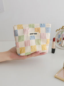 กระเป๋าเครื่องสำอางขนาดเล็กสี่เหลี่ยมลายสก็อตแบบพกพา กระเป๋าใส่เครื่องสำอางแบบถือ กระเป๋าใส่ปากกา กระเป๋าใส่เงิน กระเป๋าใส่ของใช้ในบ้าน ผ้าฝ้าย สีลูกกวาด