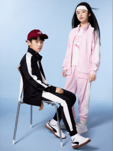 PUMA | T7 Style Zip-up Hoodie and Pants Set