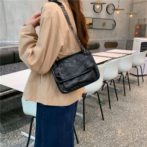 Bag Womens Bag New Arrival 2023 K-style Large Capacity Chain Bag Fancy Shoulder Crossbody Bag Retro Handbag Fashion