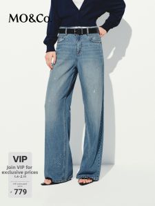 MO&Co. | Quần Jeans Cổ Điển Màu Xanh Classic Thiết Kế Bắn Sơn Vải Tencel Cotton Đai Trung Cao