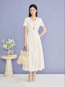 YINER | Elegant French V-Neck Embroidered Pleated Waist Dress