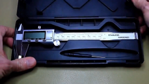 CASTA Jangka Sorong Digital 150mm Sigmat Digital 0.01mm Zinc Alloy untuk Fabrikasi Logam Kayu dan Hobby + Kotak