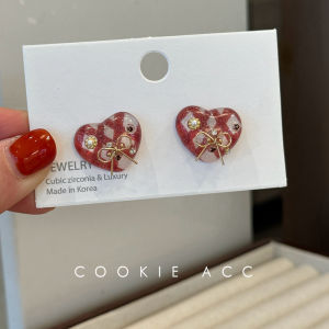 Red Heart Shaped Ear Cuff Fashionable Versatile Hong Kong Style round Face Suitable 925 Silver Needle Cookie Jewelry Accessory