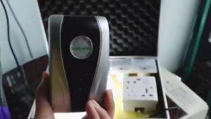 Original 90V-250V Power Electricity Energy Saving Box Save 20%~50%