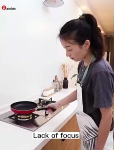 Penutup Kompor Gas Tatakan Kompor Gas  Anti Angin Stainless Steel  dan Tatakan Tebal untuk kaki 4 5 dan 6