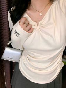 เสื้อยืดคอกว้างแขนยาวทรงเข้ารูปไซส์ใหญ่สำหรับผู้หญิง เสื้อชั้นในเข้ารูป เสื้อชั้นในฤดูใบไม้ผลิและฤดูใบไม้ร่วง เสื้อชั้นในสไตล์เกาหลี