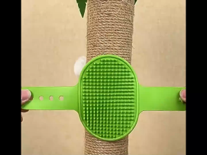 แปรงถูขนแมว คลายเครียด หวีแปรงขนแมว ใช้ติดกับเสา ขาโต๊ะ ทำความสะอาดได้ดี