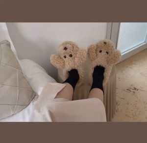 รองเท้าสลิปเปอร์น้องหมี slipperรองเท้าเพิ่มความอุ่นให้เท้า รองเท้าสวมรองเท้าใส่ในบ้าน