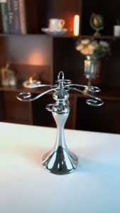 ที่แขวนแก้วไวน์ (MH_016) เหล็กแข็งแรง เก็บแก้วได้ 6 ใบ แท่นแขวนแก้วไวน์ สวยหรู Wine glass holders