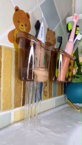 YH ที่วางแปรงสีฟัน หมีน้อย แบบติดผนัง ติดตั้งง่ายไม่ต้องเจาะ มี 3 สี ที่วางยาสีฟันรูปหมีน้อย ที่ใส่แปรงยาสีฟัน กล่องเก็บ