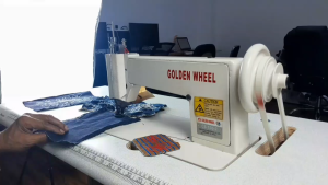 Handle Operating Chain-Stitch Embroidery Machine Golden Wheel CS-530-2