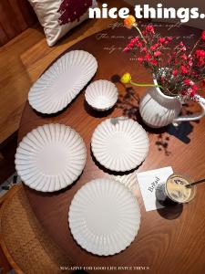 Bát Tròn Sứ Cổ Điển Phong Cách Nhật Bản Modern Housewife 7 Inch Dùng Trong Gia Đình Bát Đựng Salad Bát Đựng Steak Bát Đựng Súp