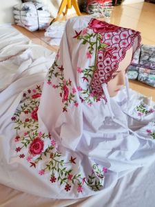 MUKENA TERUSAN BORDIR BUNGA BIRU MUDA DAN PINK HARGA GROSIR | MUKENAH PUTIH LAJURAN DEWASA SANTRI REMAJA BAHAN KATUN MIKRO ADEM RUKUH LANGSUNGAN POLINO