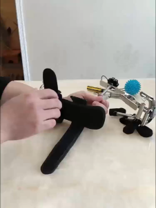 อุปกรณ์การฝึกอบรมการฟื้นฟูสมรรถภาพ Finger Flexible Exercise Gripper โรคหลอดเลือดสมองอัมพาตครึ่งซีกมือแรงสปริงกรอบนิ้วย่อยHP302
