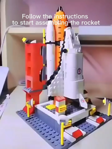 Đồ chơi xếp hình lắp ráp tàu vũ trụ trung tâm điều khiển