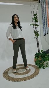 Celana Kerja Kantor Wanita Pinggang Karet Panjang Bahan Dasar Formal Hitam Polos Model Slimfit