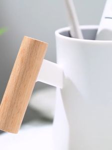 400ml Mimimalist Wooden Handle Round Cup Mug Plastic Kitchenware for Drinking Coffee Milk Tea