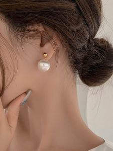Elegant Pearl Earrings Womens Retro French Style Silver Needle Studs Trendy Fashion Jewelry Fresh out New Model Jodie Style
