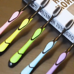 【BUY 1 TAKE 1 】Adult Soft Bristle Toothbrush With Independent Packaging Soft Bristled Toothbrush 5 Random Color For Adult Couples Home For Travel