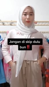 KP jaket Denim Anak Perempuan 2th - 4th Setelan Jaket + Kaos Dan Rok Tile Anak Baju Jalan Jalan Anak Casual set 3in1 Amora Jeans tas pop it anak