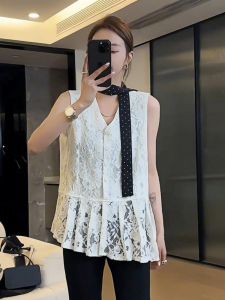 French Style White Sleeveless V-Neck Lace Shirt Womens Summer Design Sensation Ladies Elegance Top Commute Loose Fit Regular Length