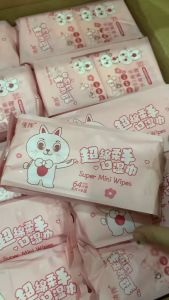 Khăn ướt Mini_Bịch 64 khăn ướt mini bỏ túi siêu tiện dụng