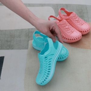 Falisar รองเท้าเเตะเเฟชั่นเด็ก รัดส้น กันลื่นอย่างดี รุ่น 9919-1C