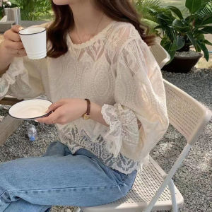 High-end Authentic Off-the-rack Lace Top