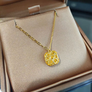 Adjustable Titanium Steel Ring with Sweet Geometric Pattern and Sparkling Gold-tone for Women Fashionable Accessory