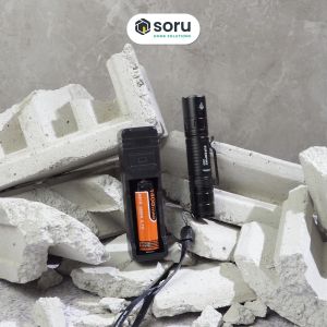 SUPERFIRE Senter LED Flashlight Waterproof 300 Lumens 1400mAh SFMI80
