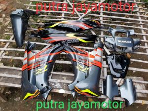 cover body bodi fulset satria R satria 2tak warna abu-abu hitam set stiker