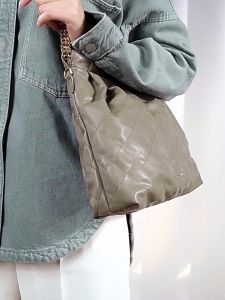 CHARLES & KElTH CK2-40671449 กระเป๋าสะพายข้างแม่และเด็กความจุขนาดใหญ่สำหรับคนจรจัด