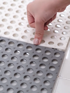 เสื่อกันลื่นสำหรับห้องน้ำ Splicing พรมปูพื้นห้องน้ำกันน้ำเร็วซักแห้งห้องอาบน้ำเสื่อเท้า ความปลอดภัยและป้องกันการลื่น การระบายน้ำอย่างรวดเร็ว แฟชั่นสีชน รู้สึกสบายเท้า