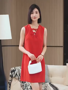 Váy đỏ dáng suông cổ nơ dây dáng chữ A không tay