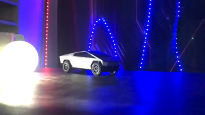 Ô tô điều khiển từ xa Tesla Cyber như thật mới nhất 2025