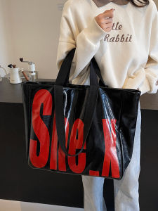 Casual Large Capacity Shopping Bag Handbag Womens Winter New Style Versatile Student Single Shoulder Bag Fashion Letter Print