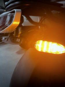 Spirit Beast Applicable Calf Uqi Turn Signal Bracket Restoration Electric Car U + Warning Light Holder Rear Turn Signal Lamp Frame