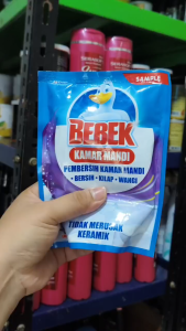 BEBEK Pembersih Kamar Mandi Refill 200 ML - Not For Sale