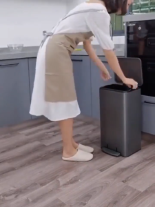 Stainless steel foot operated garbage bin with lid Stainless steel garbage bin Large kitchen garbage bin