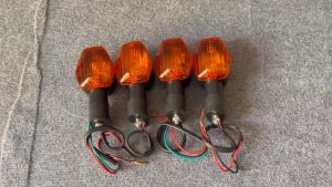 Đèn Xi Nhan Honda Cb400