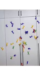 Mainan VIRAL Anak Spiderman Lempar Lengket Tempel Dinding tanpa Baterai