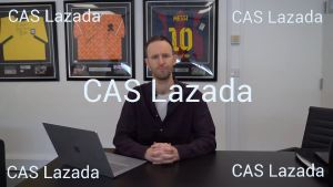 Ricky Villa Front Signed Retro Tottenham Hotspur Home Shirt in Classic Frame: 1981 FA Cup Final Edition