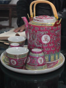 Jingdezhen Factory Goods Wanhua Porcelain Teapot Wanshou Wujiang Collection Chinese Style Handmade Painting Palace Style Lifting Handle Water Kettle