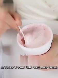 Luluran Viral di TikTok: Manfaat & Cara Menggunakan Scrub Pemutih Badan