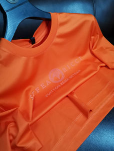 เสื้อยืดแขนสั้นผ้าไหมน้ำแข็งทรงสลิมฟิตสำหรับผู้ชาย ทรงหลวม คอกลม ลายตัวอักษร เสื้อชั้นในแฟชั่นฤดูร้อน ผ้าฝ้าย